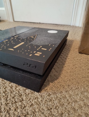 Sony PS4 console (CUSTOM) city skyline - Picture 7 of 8
