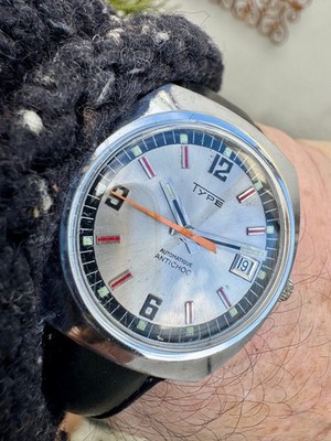 alte typ uhr vintage 1970 automatik läuft