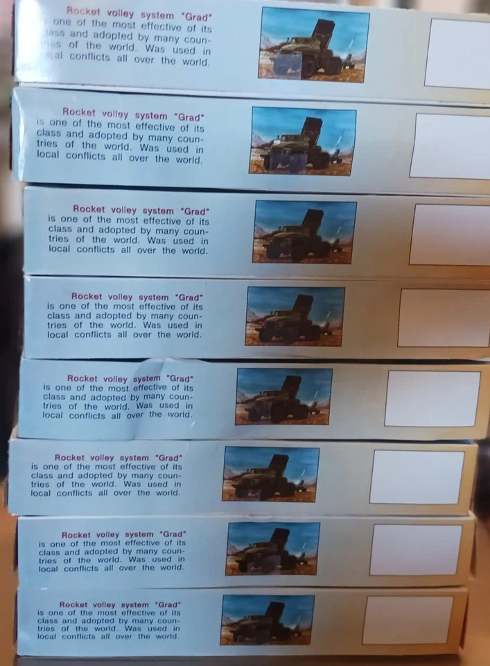 (Z-3) 8 kits de modelos vintage não construídos. Sistemas russos de vôlei de foguete "Grad". - Imagem 3 de 4