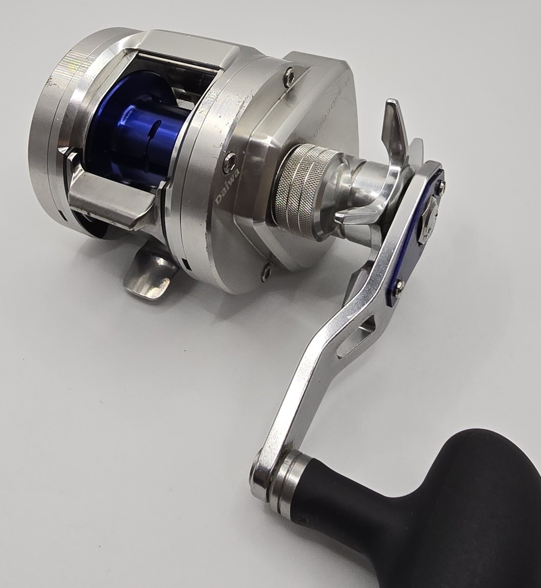 DAIWA ダイワ RYOGA BAY JIGGING C2020PE-HL Daiwa Ryoga Bay Jigging C2020PE-H Baitcast Reel Right Hand from