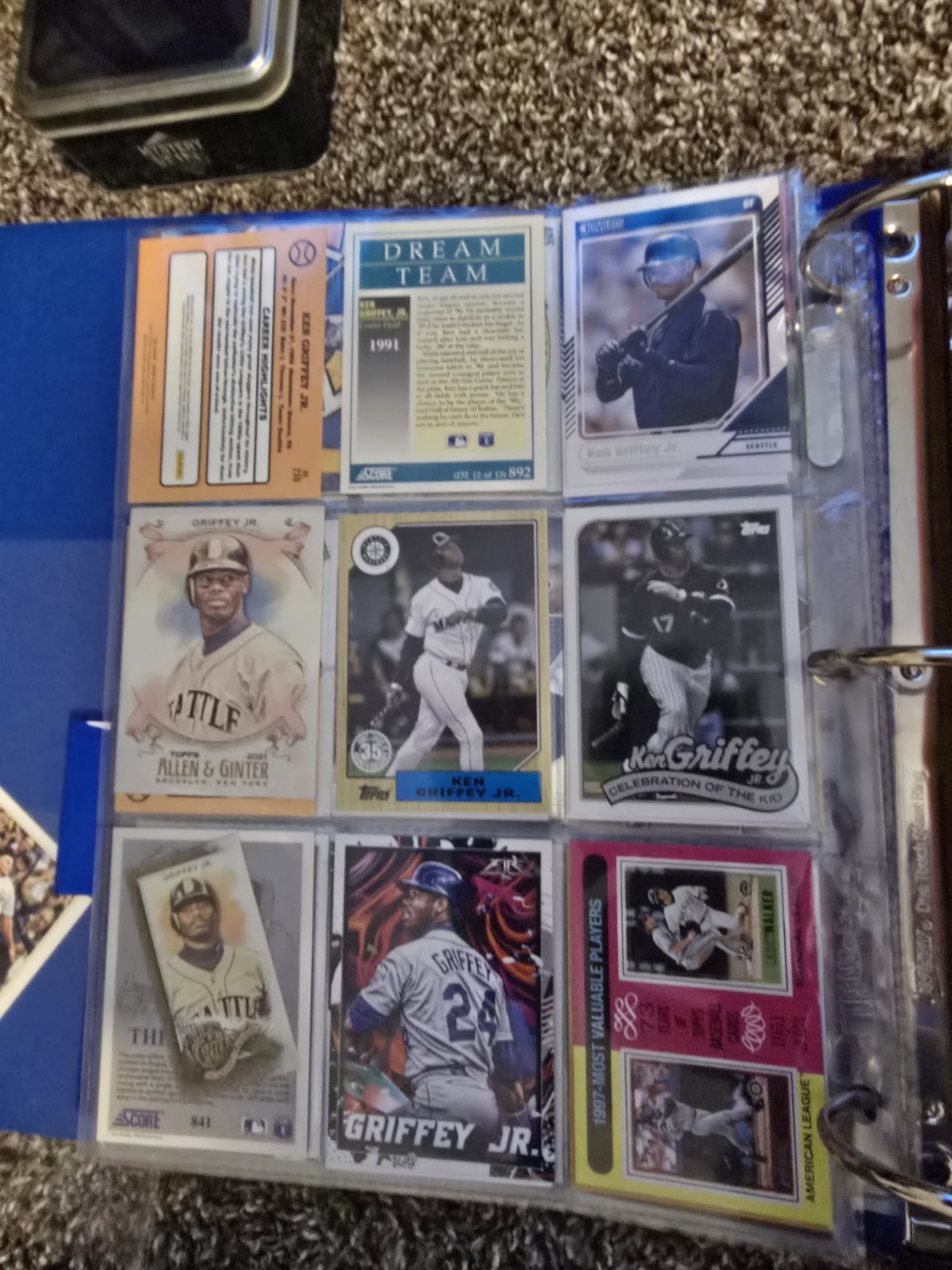 Huge lot of Ken Griffey Jr baseball card lot