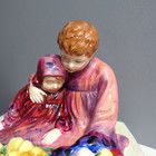 Royal Doulton Figurine Flower Sellers Children HN 1342 — photo 4