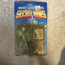 Mattel Marvel Super Heroes Secret Wars Doctor Doom Action Figure 1984 w/ Shield