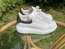 ALEXANDER MCQEEN TRAINERS. WHITE LEATHER  OVERSIZED SNEAKERS UK4