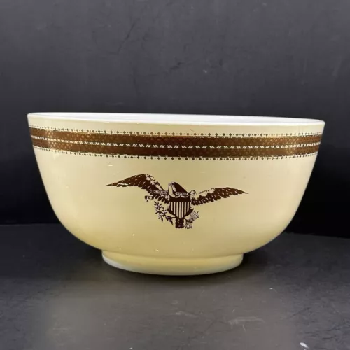 Vintage 1967-1968 Pyrex Federal Eagle #478-B 3 quart Mixing Bowl