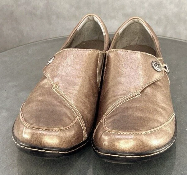 Zapatos mocasines Clarks Bendables para mujer talla 9 cuero bronce Foto 3 de 4