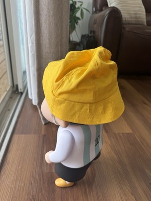 Crayon Shin-chan Shin Chan Anime Figure Yellow Hat Soccer Outfit Number 10
