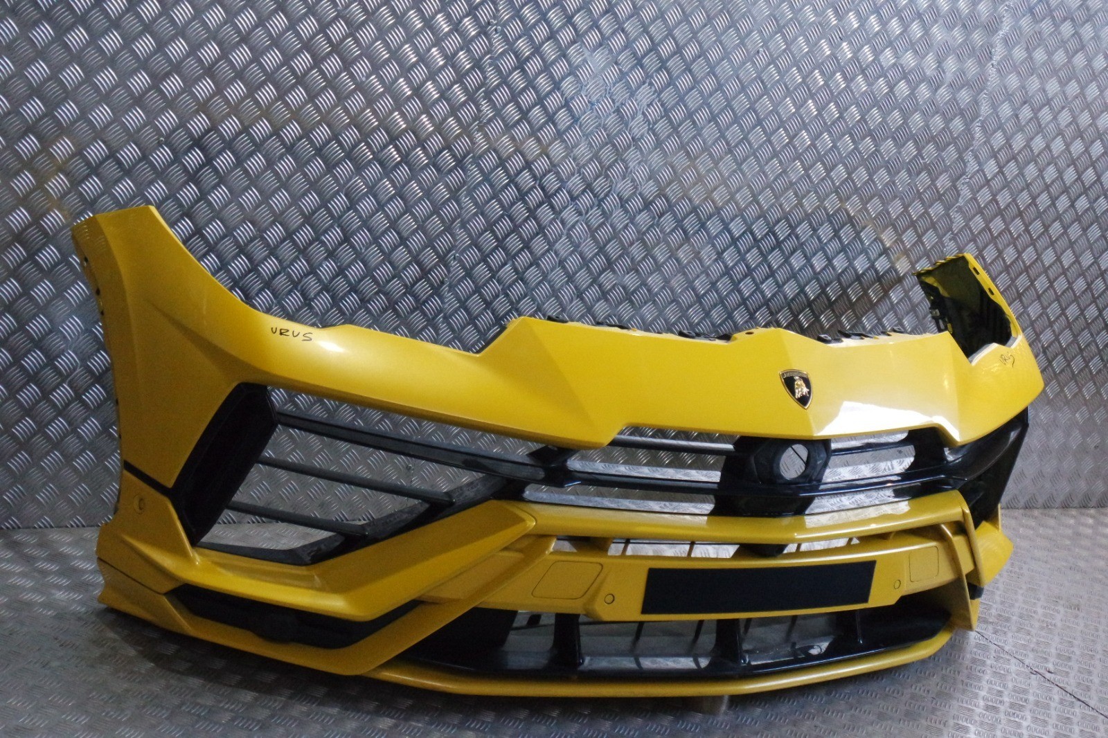 2022 Lamborghini URUS S COMPLETE FRONT SET BUMPER HOOD FENDERS LIGHTS RADIATORS