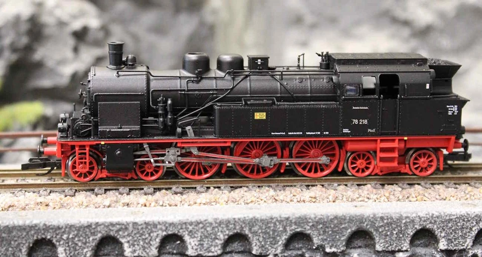 Tillig 04201 Dampflokomotive BR 78.0 der DR - Spur TT - Neu in OVP - Bild 2 von 4