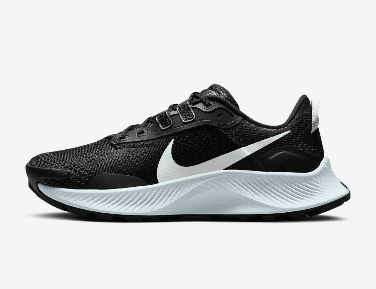 NIKE PEGASUS TRAIL 3 WOMENS SIZE UK 5.5 EUR 39 (DA8698 001) BLACK / WHITE