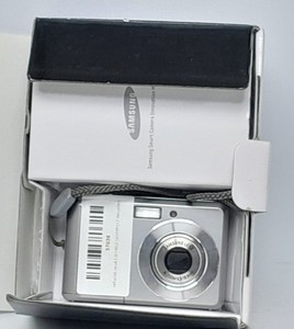 Samsung Es15 3x Zoom 10.2megapixel Camera - Digital Camera [57038]