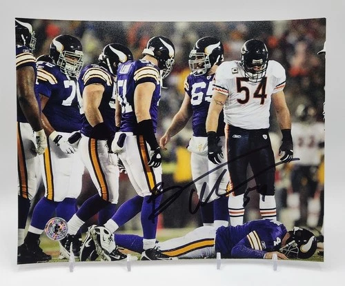 BRIAN URLACHER Signed Auto Chicago Bears Brett Favre Injured 8x10 Photo Holo COA