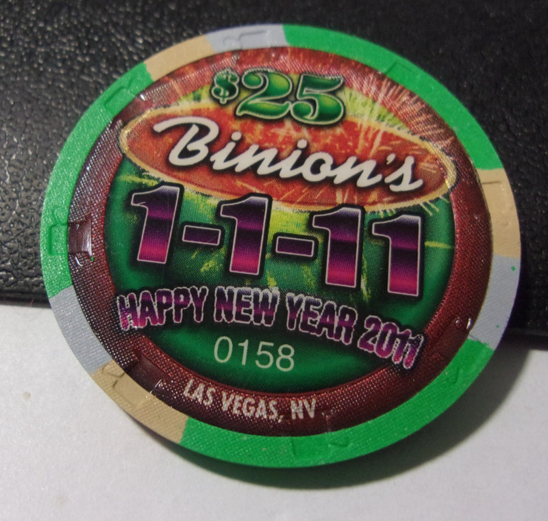 BINION'S HOTEL CASINO (LTD #0158) $25 casino gaming poker chip - Las Vegas, NV