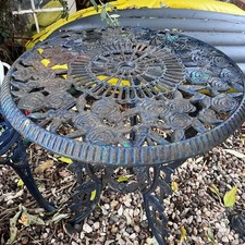 Vintage Metal Painted Round Garden Table Blue With Rose Design Umbrella Hole