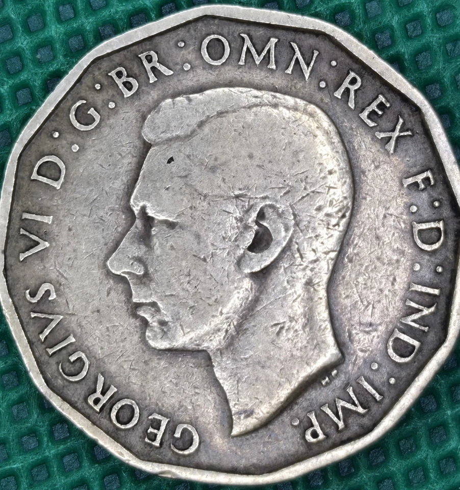 1943 3 pence coin - Image 3 of 4