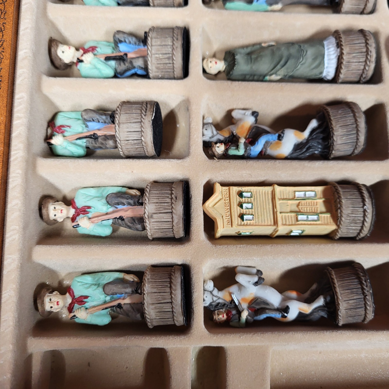 Vintage Italfama Italy Chess Set Leather Board American West Cowboys And Indians