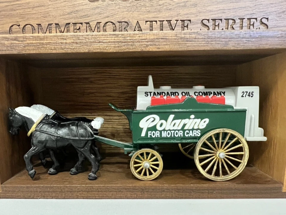 Lledo Chevron Christmas 1992 Commemorative Series Wooden Display Case VHTF Mint  - Image 4 of 4