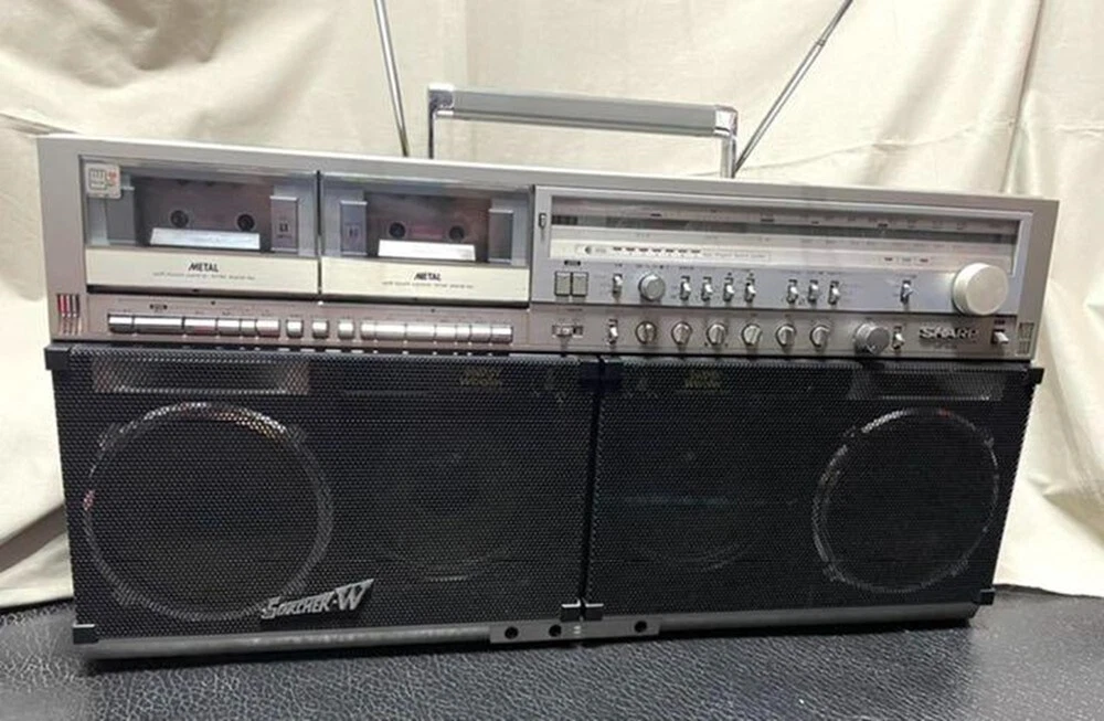 SHARP GF-909 The Searcher W BOOMBOX Showa Retro radio-cassette