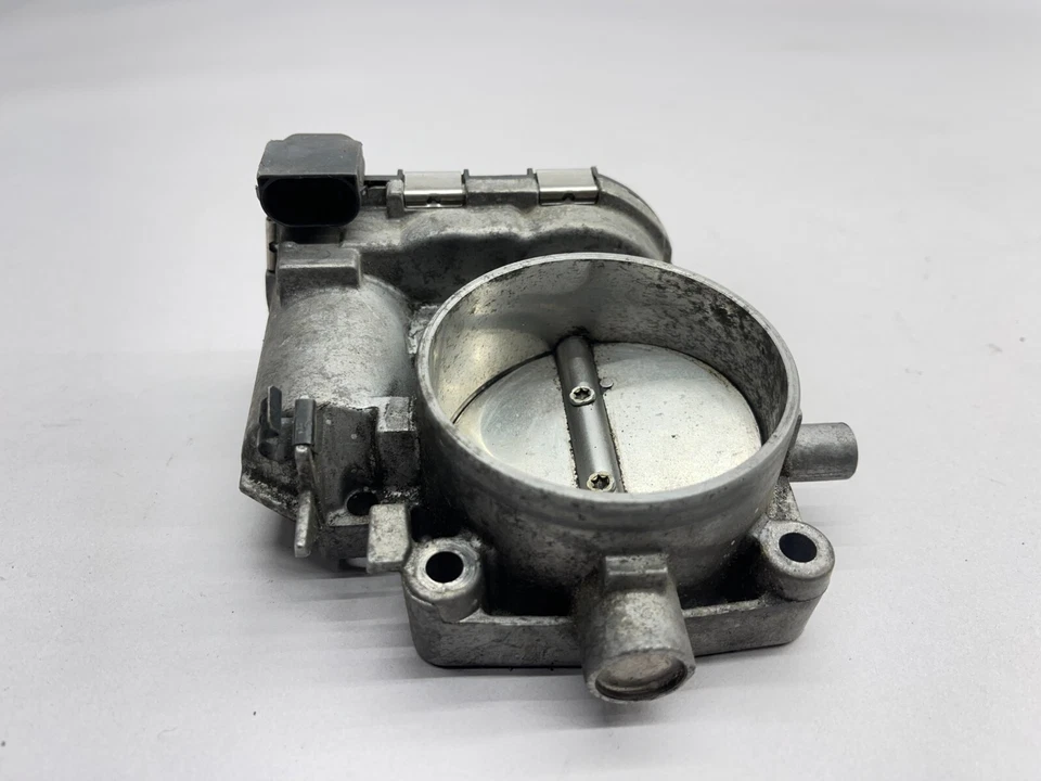 Corpo do acelerador do motor Mercedes W203 C32 SLK32 AMG 1131410125 fabricante de equipamento original - Imagem 3 de 4