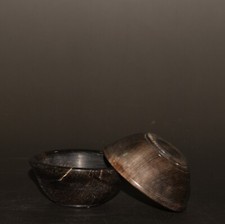 A Pair of Ornaments for Early Collection of Ox Horn and Horseshoe Wine Bowls