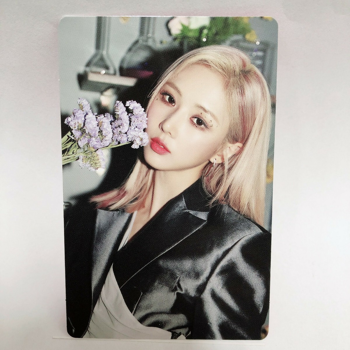 アイドル Dreamcatcher Yoohyeon signed WOOP poster DREAMCATCHER Yoohyeon Official 2nd Album Apocalypse : Save