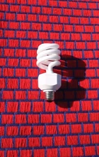 NEW ~ 4100K COMPACT FLUORESCENT light bulb CFL spiral 25w white spring LAMP