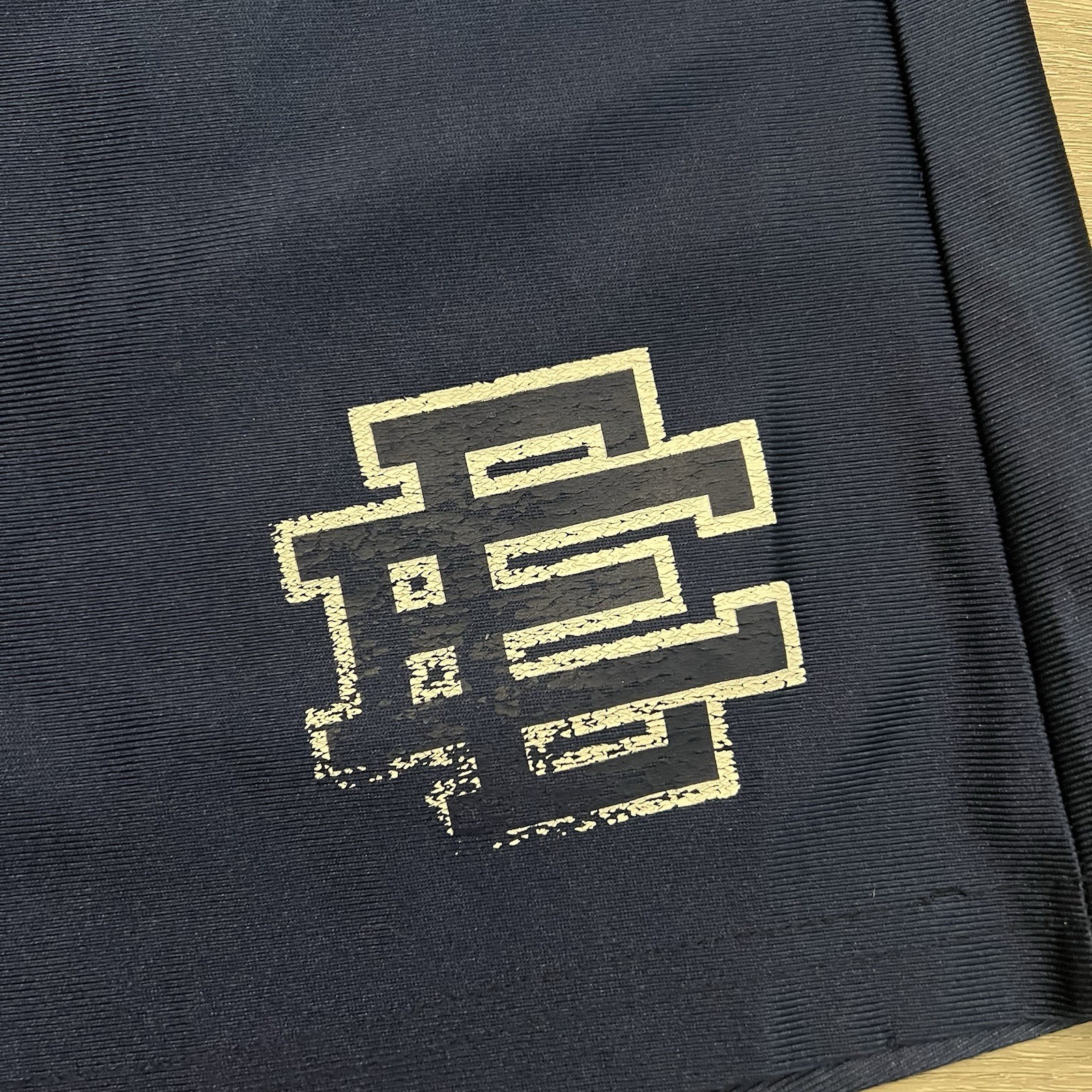 Eric Emanuel Basic Logo Shorts Size Large - image 5