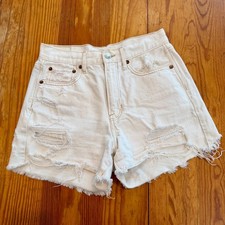American Eagle White Distressed High Waisted Denim Shorts Size 4 Raw Hem