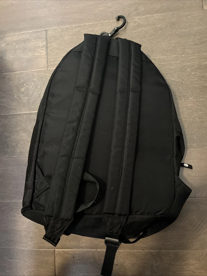 Paquete de día de club de entrenamiento de verano BAPE con llavero camuflaje BAPE Foto 4 de 4