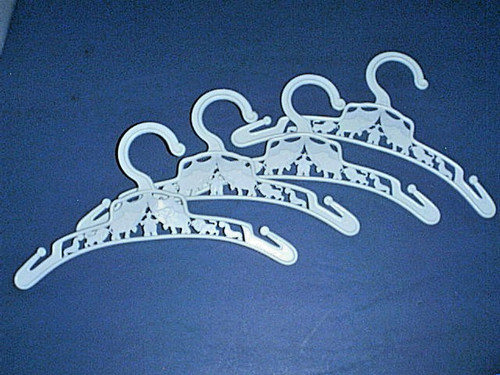 (4) Plastic Vtg NAT FAB CO Baby / Toddler Clothes Hangers- White CIRCUS Animals