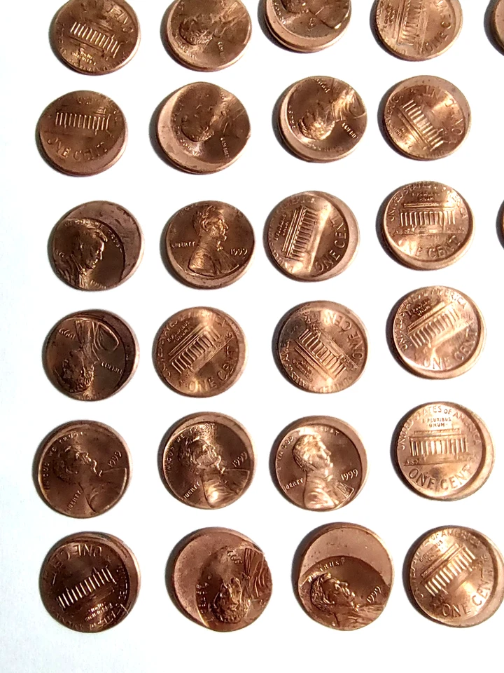 Roll Of Misaligned Uncirculated Error Coins 1999 Lincoln Cents -Dealer Lot - Image 4 of 4