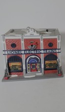 Department 56 Lionel Electric Train Shop #54947 Lighted Snow Christmas Village