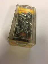 GC ELECTRONICS H1083-F 8/32 X 3/8" MACHINE SCREWS  30 PCS  NEW OLD STOCK