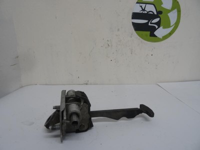 Butée De Charnière Porte Avant BROSS BDP768 - Compatible Peugeot Partner, Citroën Berlingo 2008-2017