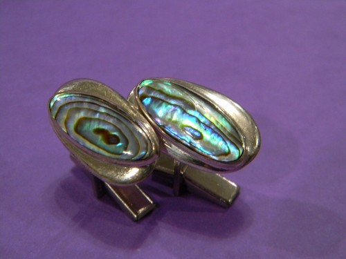Pair Vintage Oyster Shell Pattern Iridium Enamel Scuff Links Stamped SILVER ~10g - Picture 7 of 8