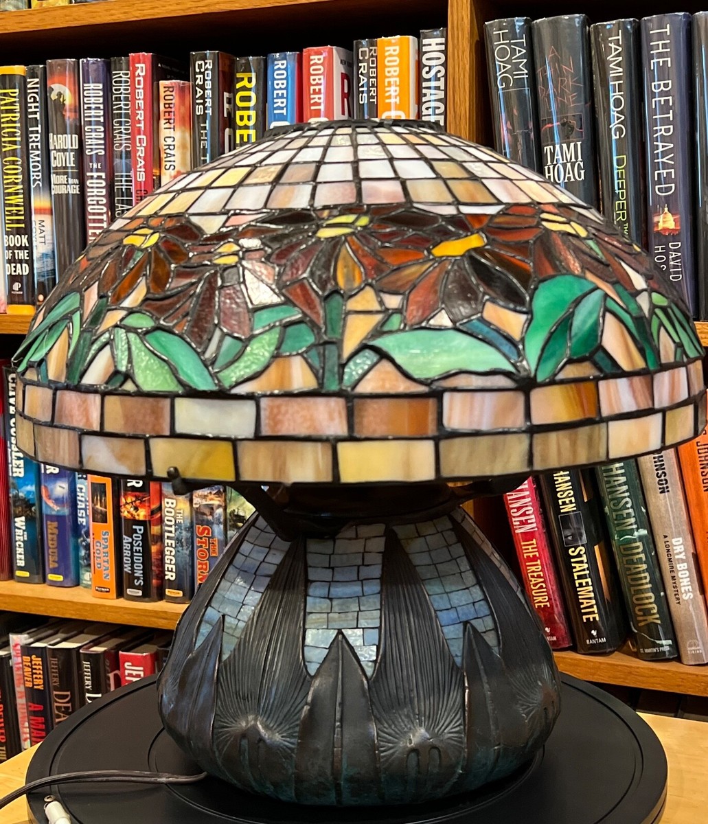 Antique Tiffany Studio Reproduction Poinsettia Lamp Arrowhead