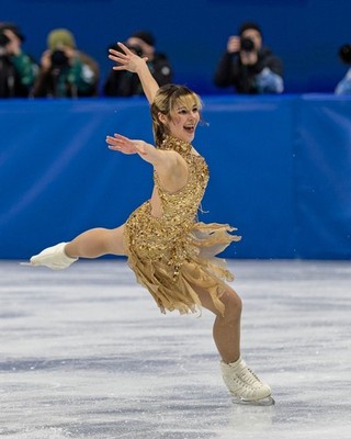 Alysa Liu 2026 Olympic figure skater champion Gold Medal 8x10 glossy photo