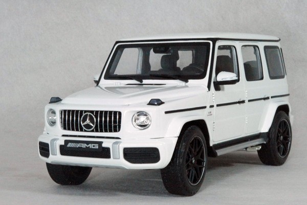 1/18 MERCEDES AMG G63/2018 WHITE BENZ MINICHAMPS 849789 | eBay