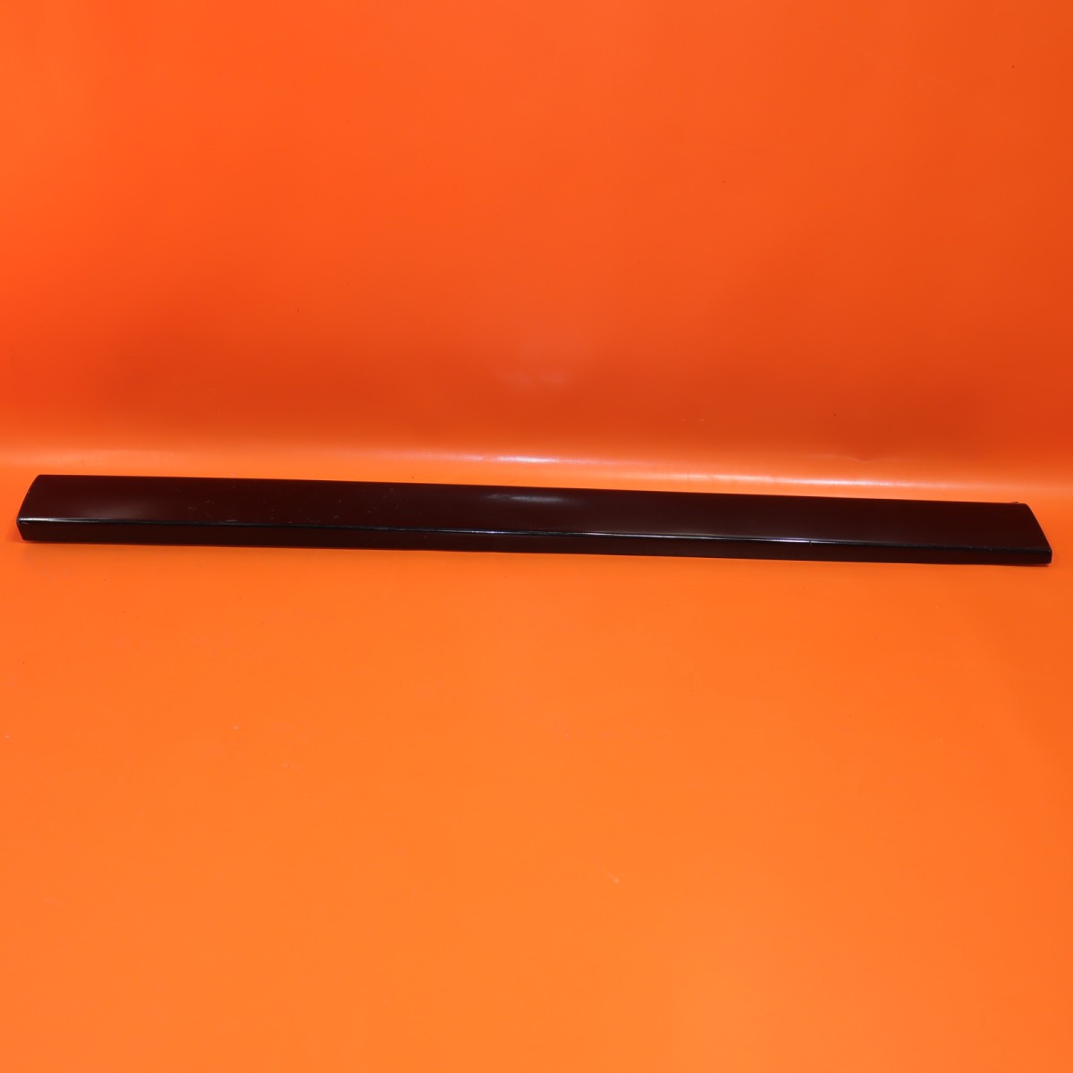 ROLLS ROYCE CULLINAN DOOR MOLDING RIGHT REAR 2017-2022 2023 51137448584 DAMAGED