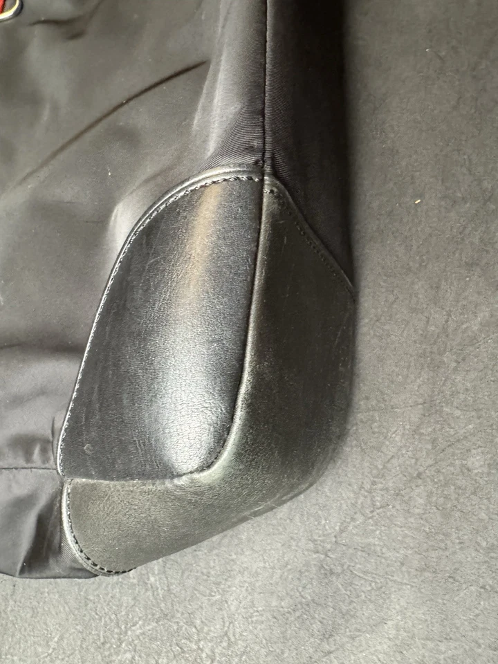 Bolso de Mano Tumi Nylon Foto 2 de 4