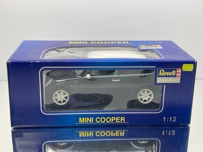 REVELL 08450 MINI COOPER R50 LEFT HAND DRIVE -GREEN MET. 1:12- FAIR IN BOX