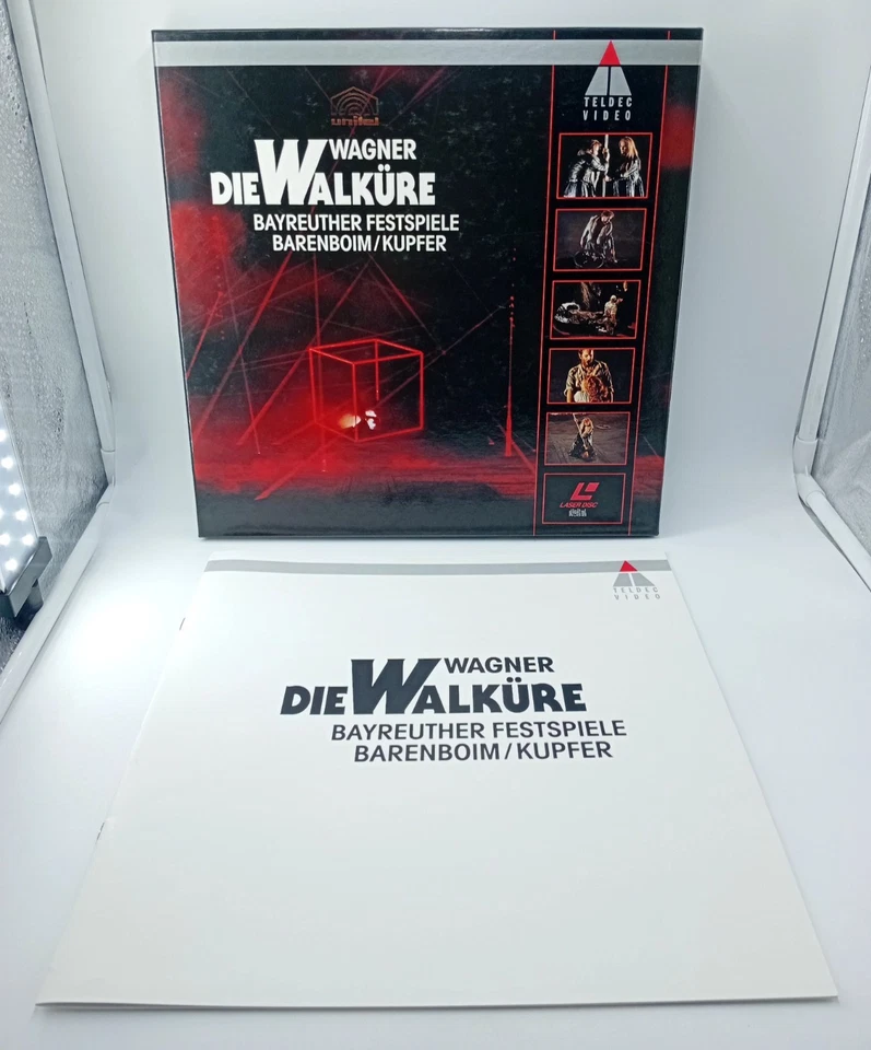 Wagner – Die Walküre Laser Disc Box Set (3 LD) Barenboim Bayreuth Teldec - Image 3 of 4