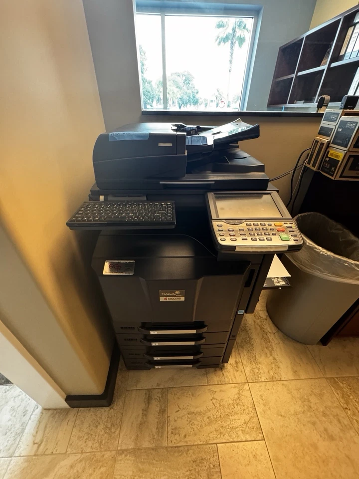 Kyocera TASKalfa 3050ci Color Copier Printer Scanner Fax + Finisher + Toner  - Image 2 of 3
