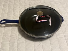 NIB Staub 10” 2.9 Quart Enameled Cast Iron daily pan With Glass Lid, Dark Blue.