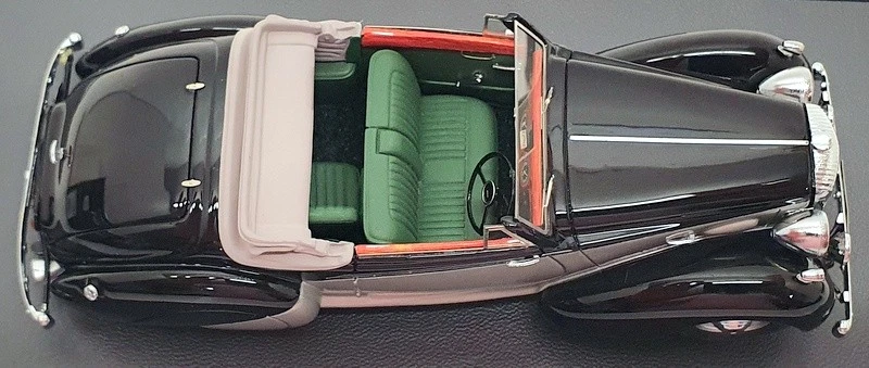 Matrix escala 1/43 40402031 - 1938 Daimier D818 DHC Carlton - negro Foto 3 de 4