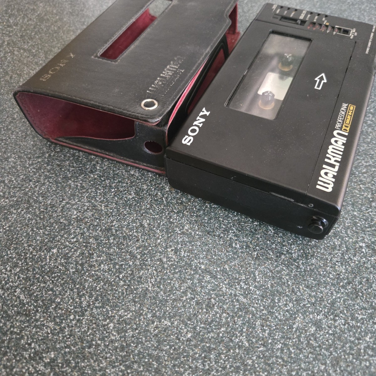 Vtg Sony Professional Walkman WM-D6C w/ Case Belts Rubber Capstan