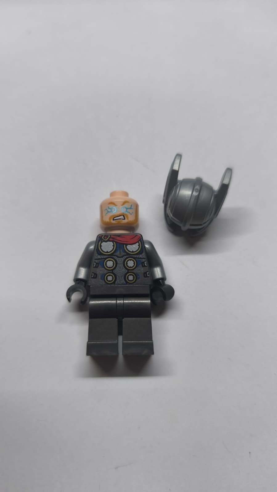 Lego minifigure Super Heroes - Thor: Sh0680