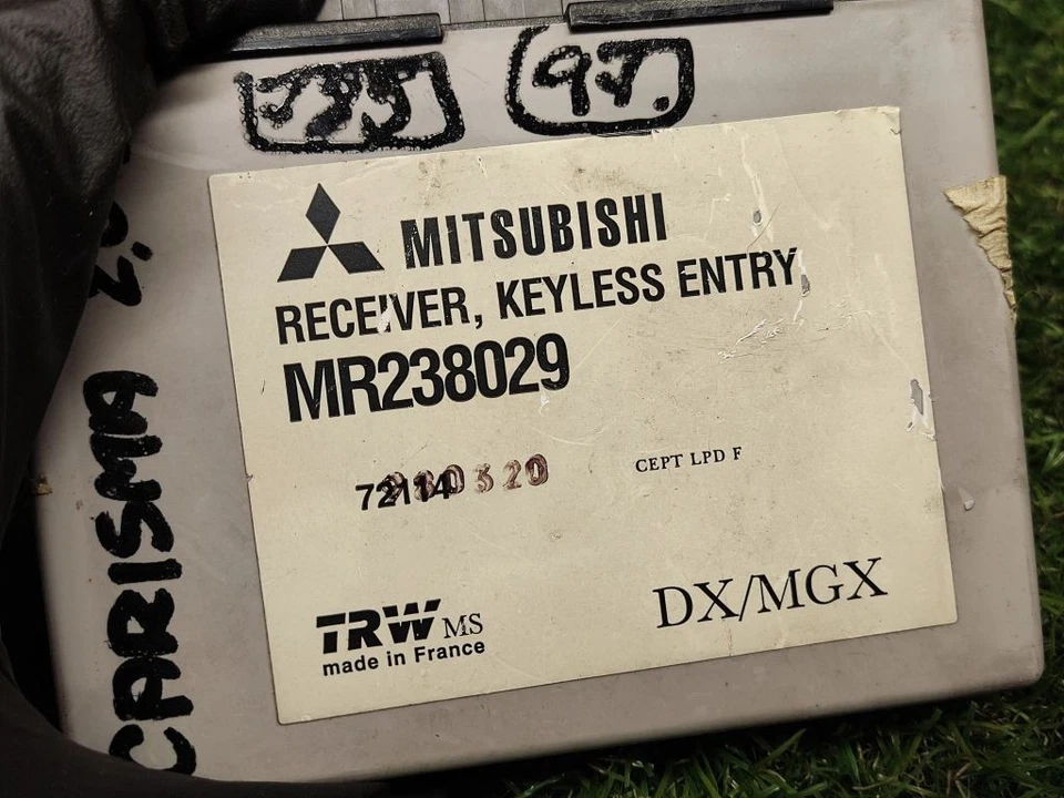 Mitsubishi Carisma 1997 Other ECU Modules MR238029 DTR54637 - Image 2 of 4