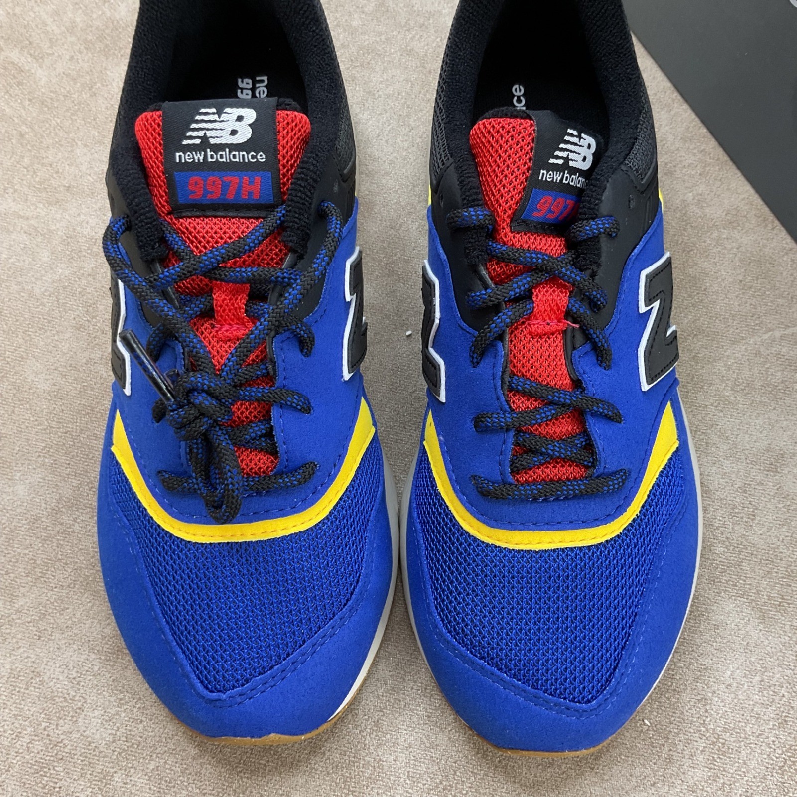 New Balance 997H Kids Blue Black Yellow Red Sneakers Shoes Youth Size 3 US thumbnail 2