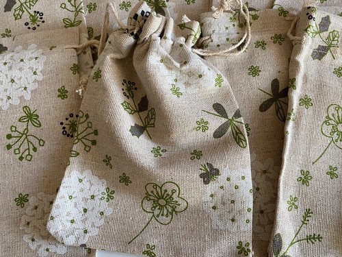 Bundle 10pcs Retro Rustic Floral Print Drawstring Gift Bags Natural Linen Pouch - Picture 3 of 5